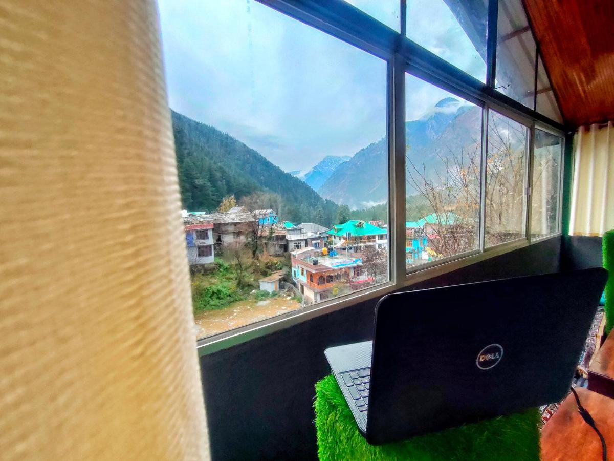 I Love Kasol Hostel & Rooftop Cafe Εξωτερικό φωτογραφία