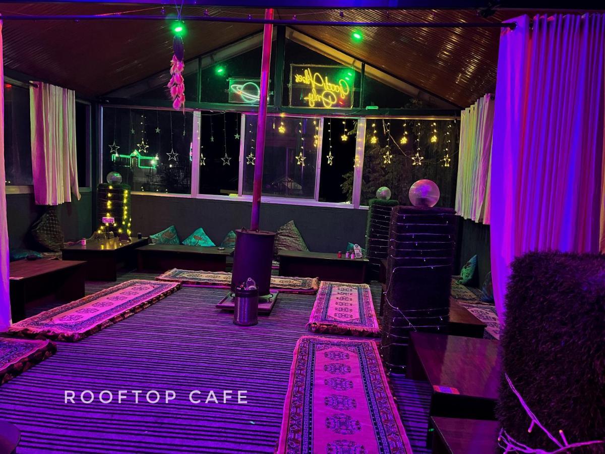 I Love Kasol Hostel & Rooftop Cafe Εξωτερικό φωτογραφία