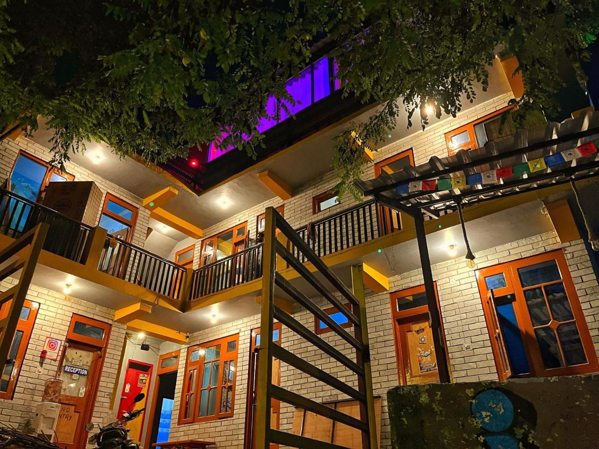 I Love Kasol Hostel & Rooftop Cafe Εξωτερικό φωτογραφία